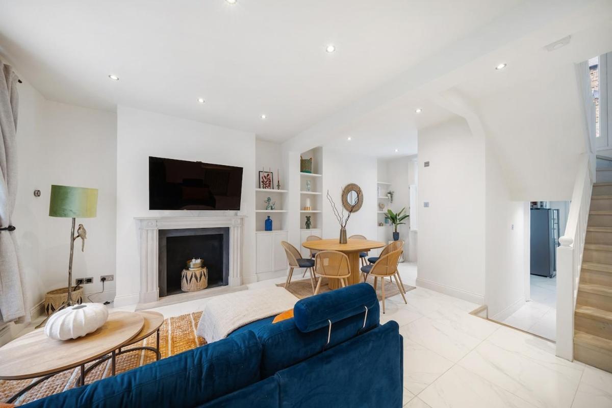 New Stylish 3-bed Pimlico House Near Big Ben * Londen