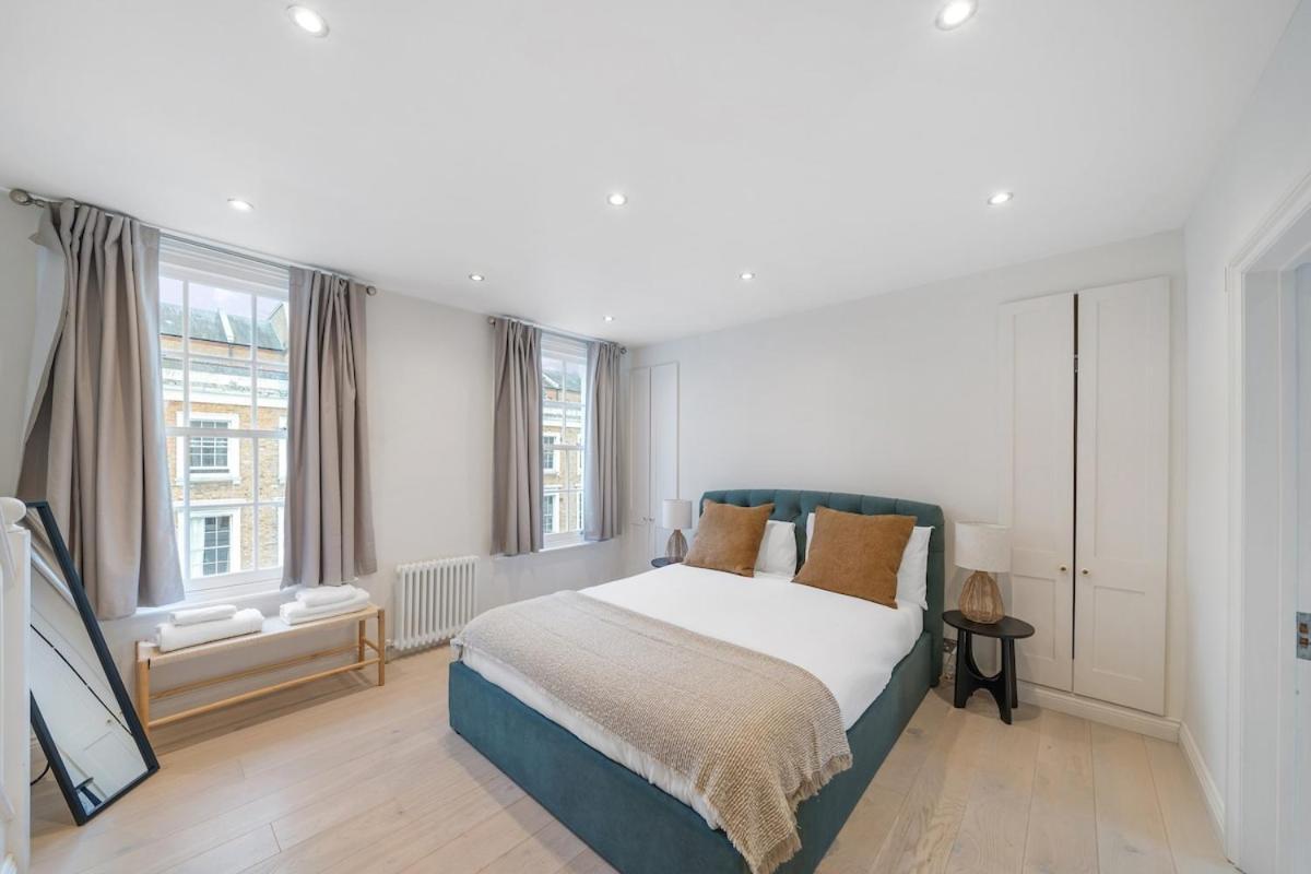 New Stylish 3-bed Pimlico House Near Big Ben * Londen